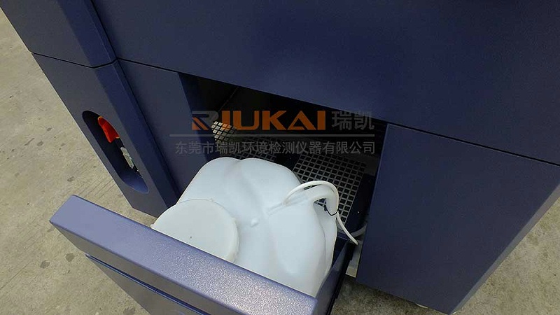 新款草莓视频污在线免费水箱