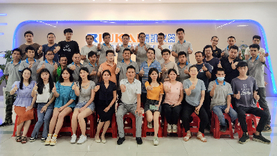 草莓视频色板污仪器-月度总结分享会